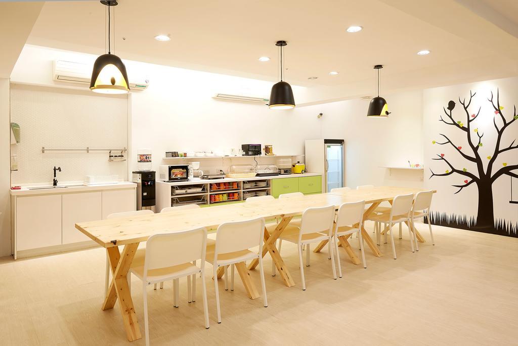 Ease Single Inn Taichung Exterior foto