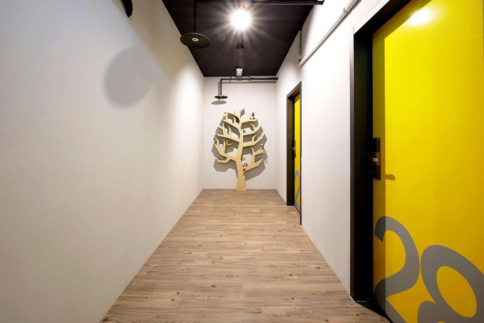 Ease Single Inn Taichung Exterior foto