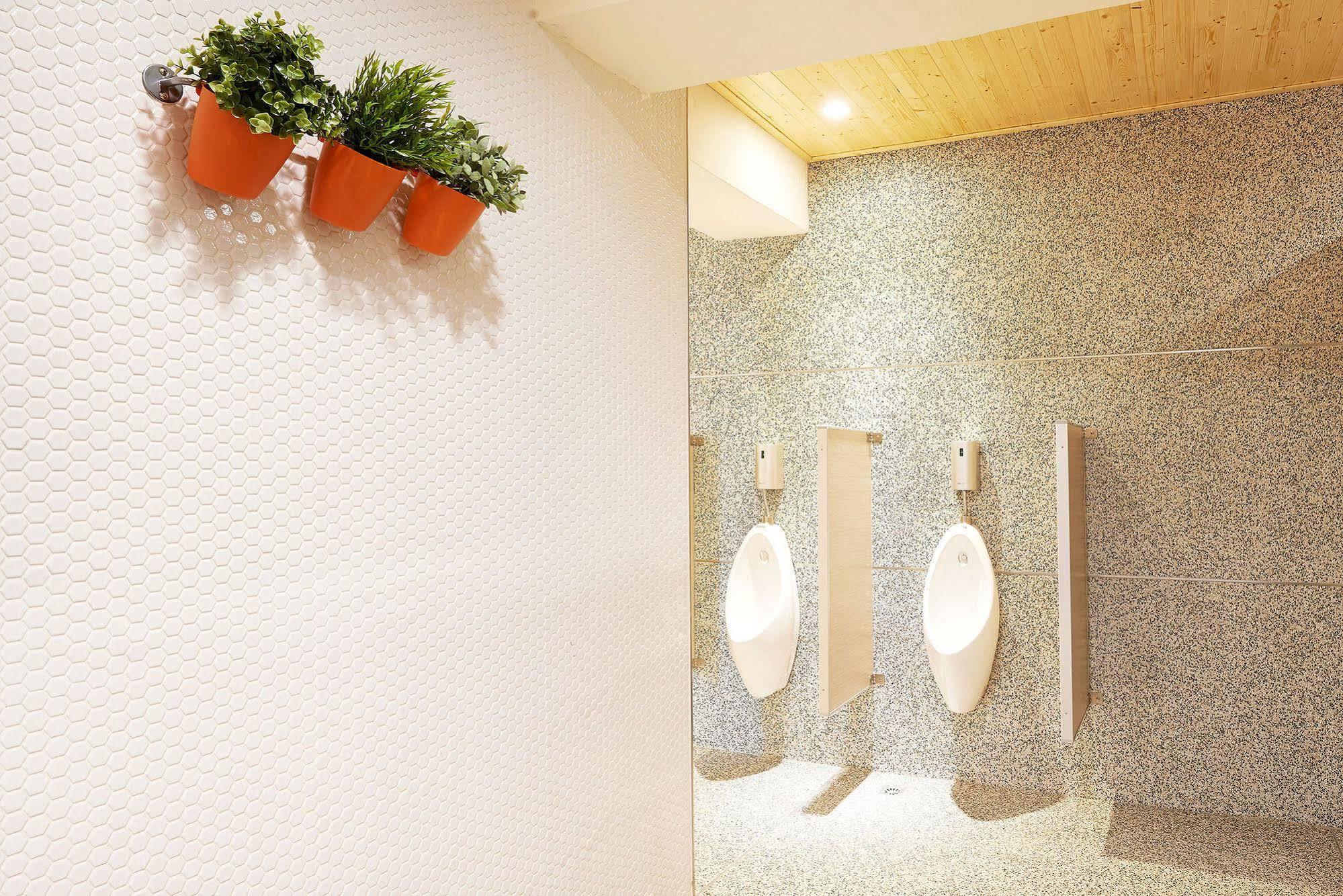 Ease Single Inn Taichung Exterior foto